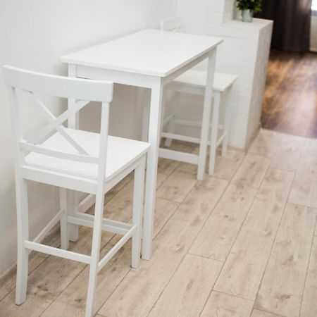 Modern Apartment 利沃夫 外观 照片