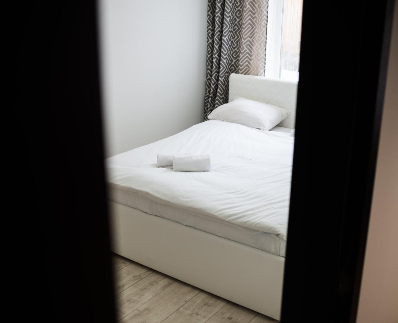 Modern Apartment 利沃夫 外观 照片